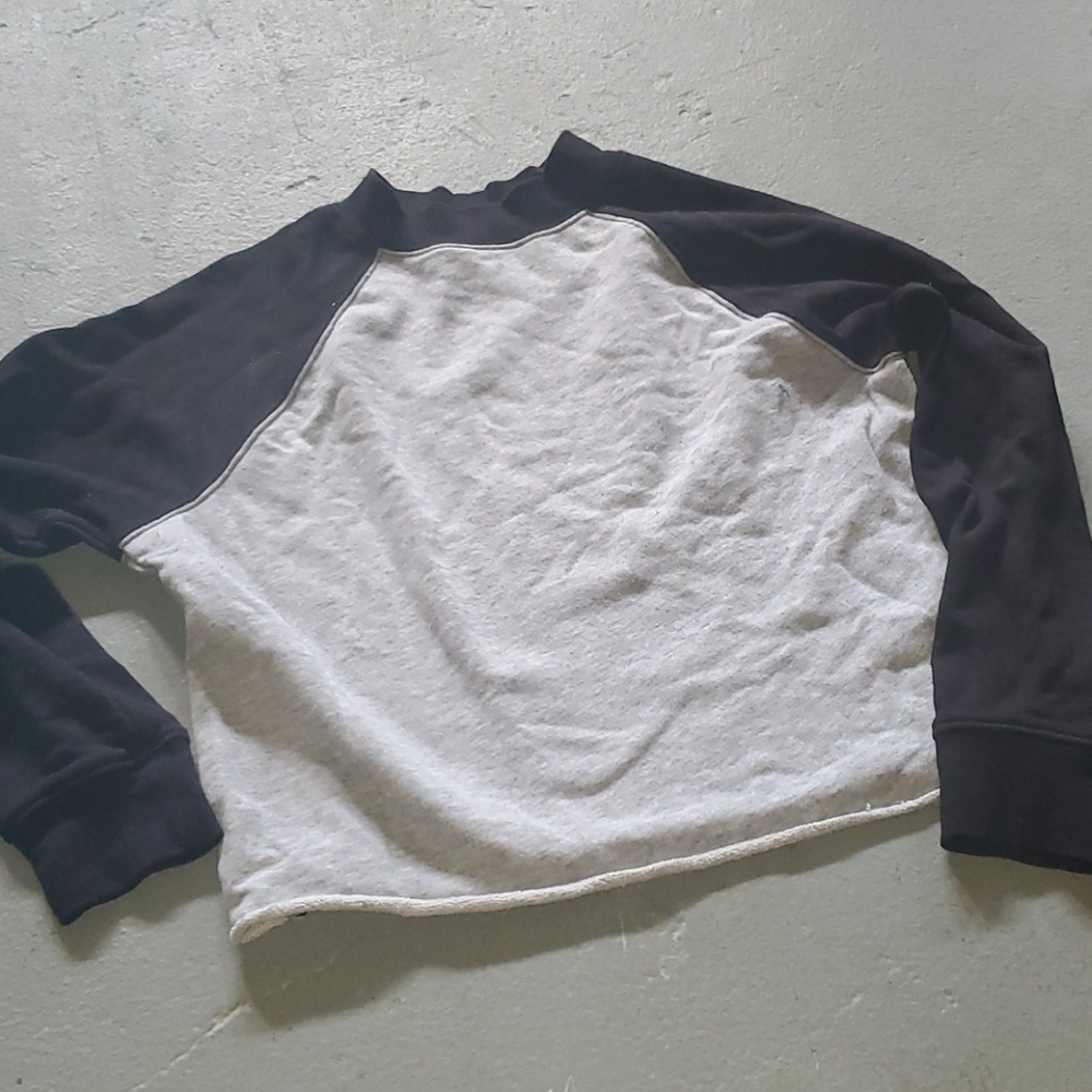 Crew neck sweater